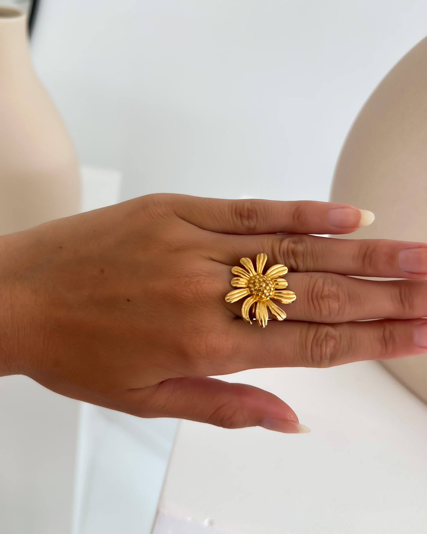 BE-YOU-TIFUL GOLD RING