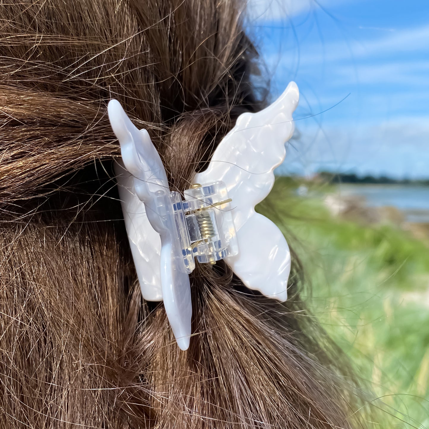 WHITE CLOUD BUTTERFLY HÅRKLEMME