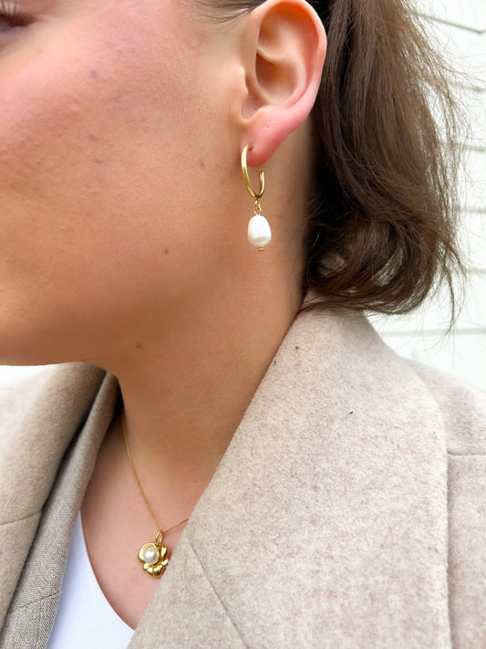 JUST ARRIVED PEARL EARRINGS