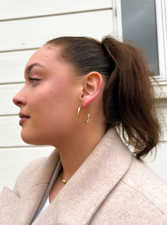 CURLY HOOPS EARRINGS