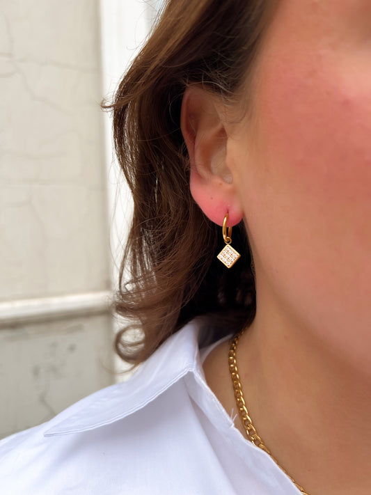 SQUARE ZIRKONIA GOLD EARRINGS